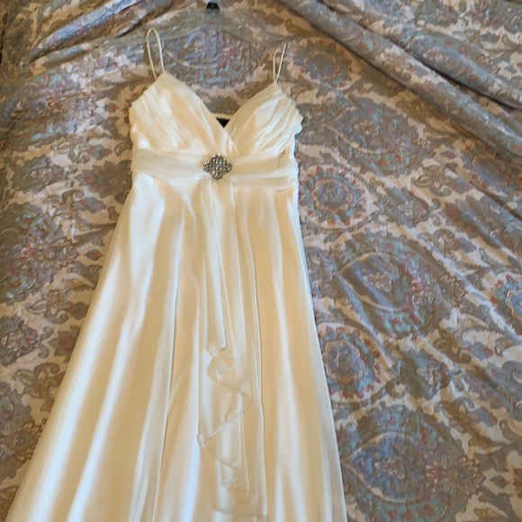 b smart Dresses & Skirts - Prom or wedding dress